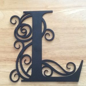 🦞Very ornate letter L